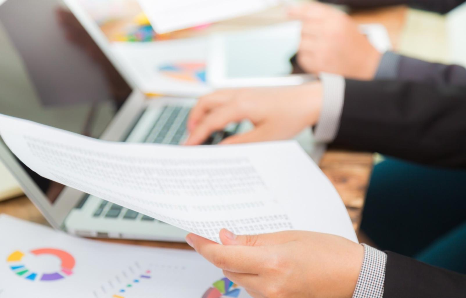 Session d'évaluation personnalisée avec un formateur expert en budgétisation