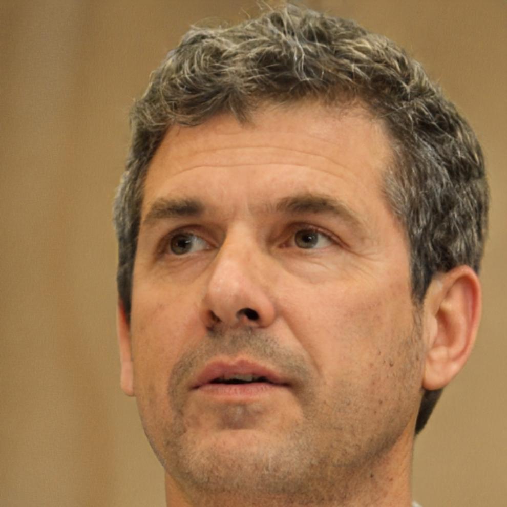 Portrait de Maxime, diplômé du programme de formation